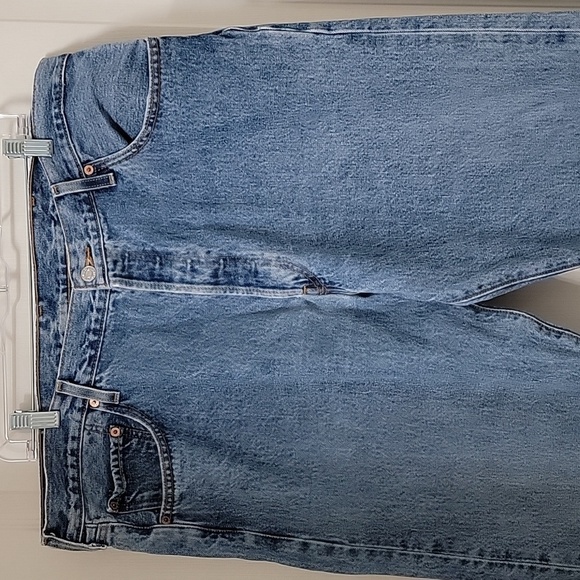 LEVI'S Size 42x32 Medium Wash 501 Button Fly Jeans Gently Used Condition - Picture 14 of 16